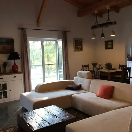 Villa Flora Lavenda Zalahalap