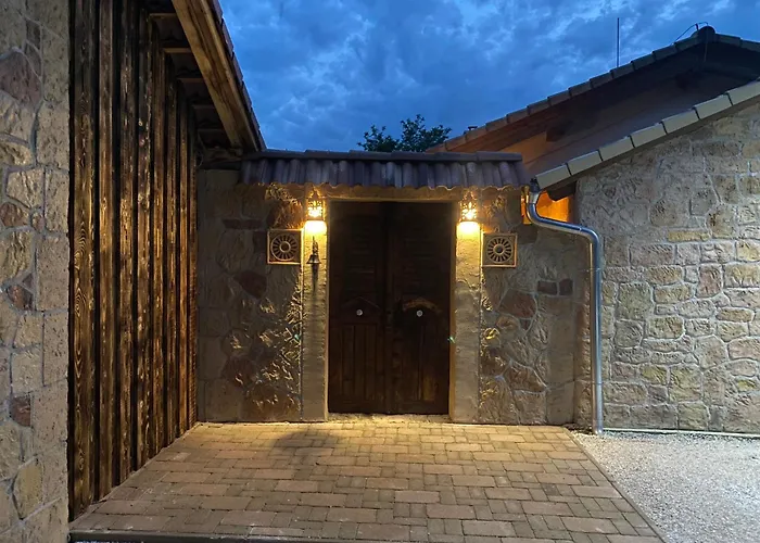 Willa Flora Lavenda *